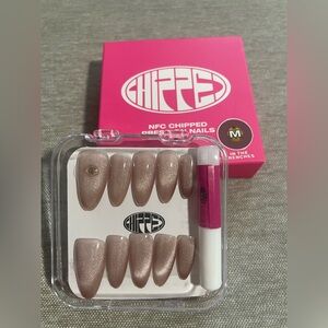 Chipped Press On Nails - M